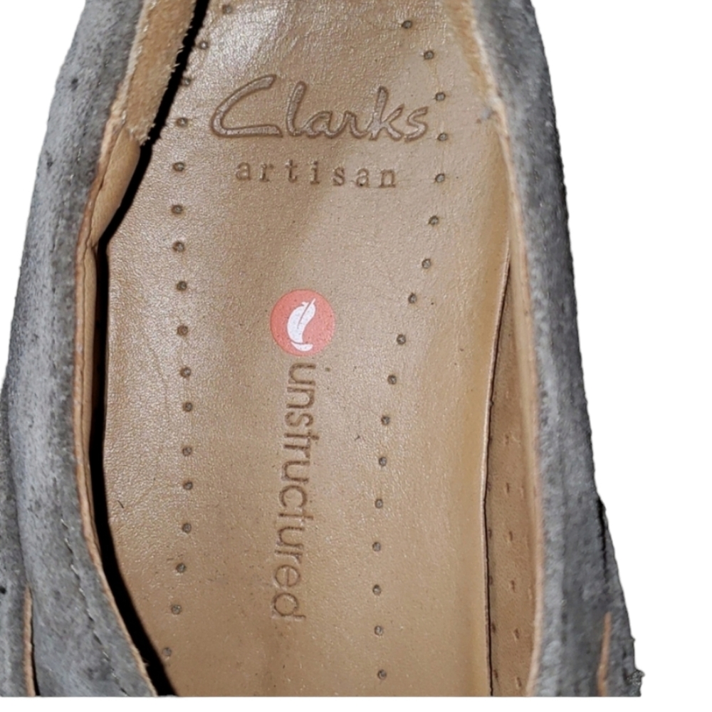 Clarks suede Ava slip on size 7.5 - Picture 4 of 8